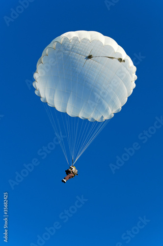Valokuva Parachute jumper