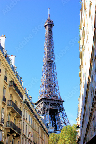 La tour Eiffel  (September 2011) © Branko Srot