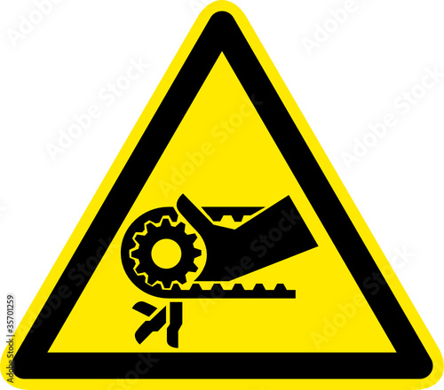 Warnschild Warnzeichen Handverletzung Riemenantrieb
