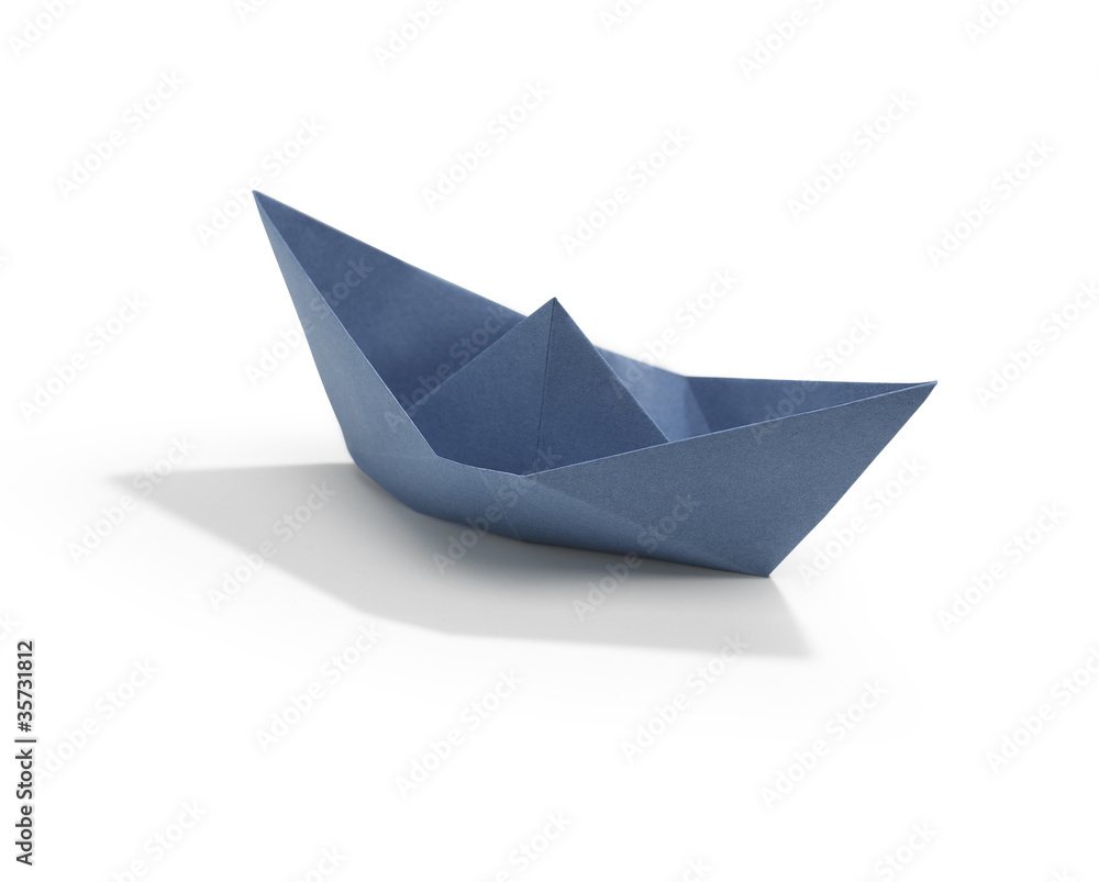 Boat in origami Boat in origami