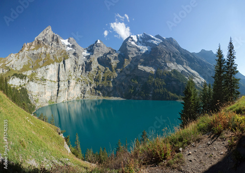 Am Oeschinensee