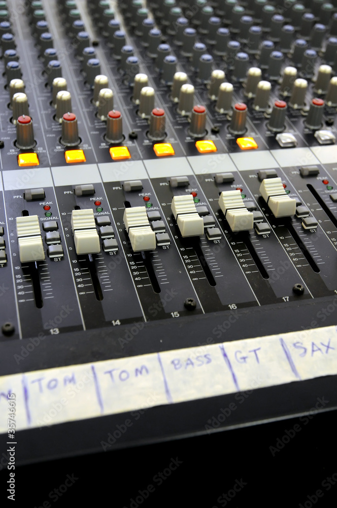 Sound mixer Sound mixer