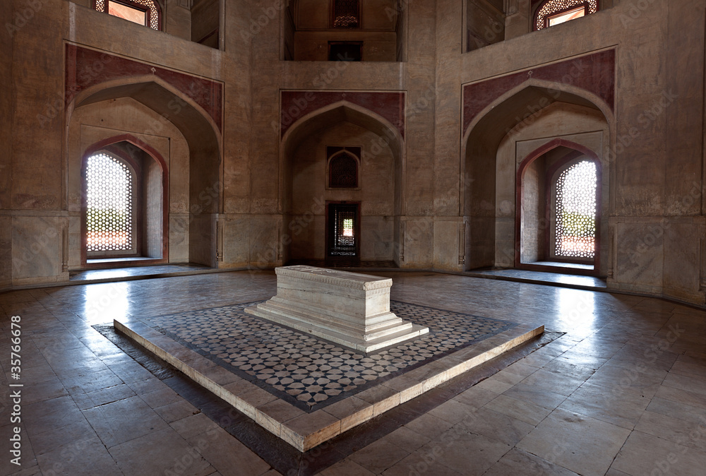 Fototapeta premium Sarcophagus. Humayun's Tomb, Delhi, India