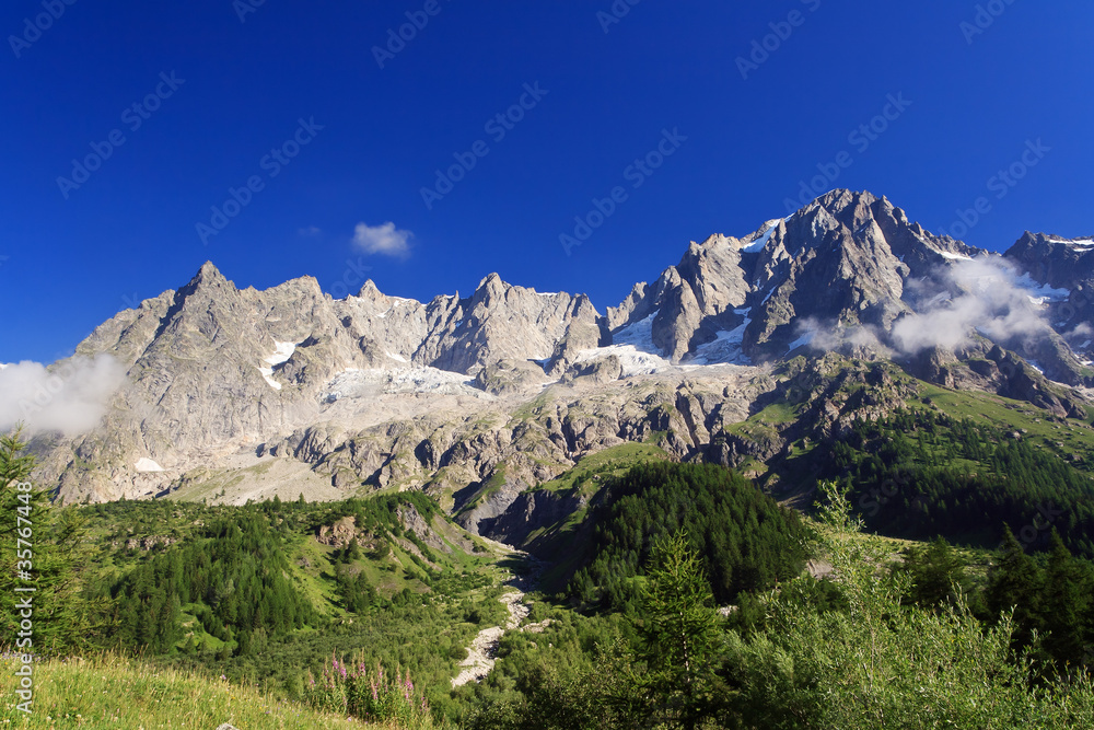 Les Grandes Jorasses - Mont Blanc