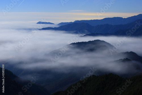 Beautiful cloud of sea and mountain