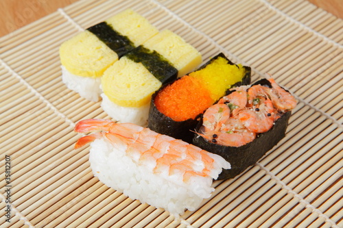 delicious japan sushi