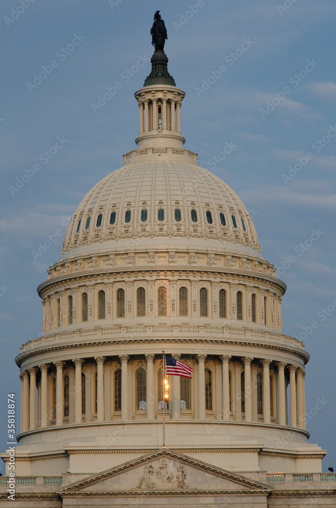 Fototapeta premium Capitol dome detail - Washington DC USA