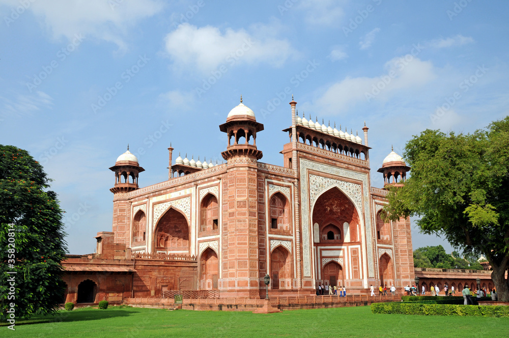 Agra, ingresso al Taj Mahal
