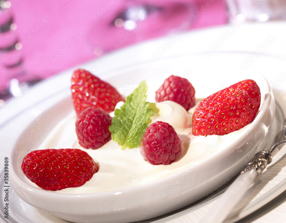 fraise gariguette crème fraîche fraise gariguette crème fraîche
