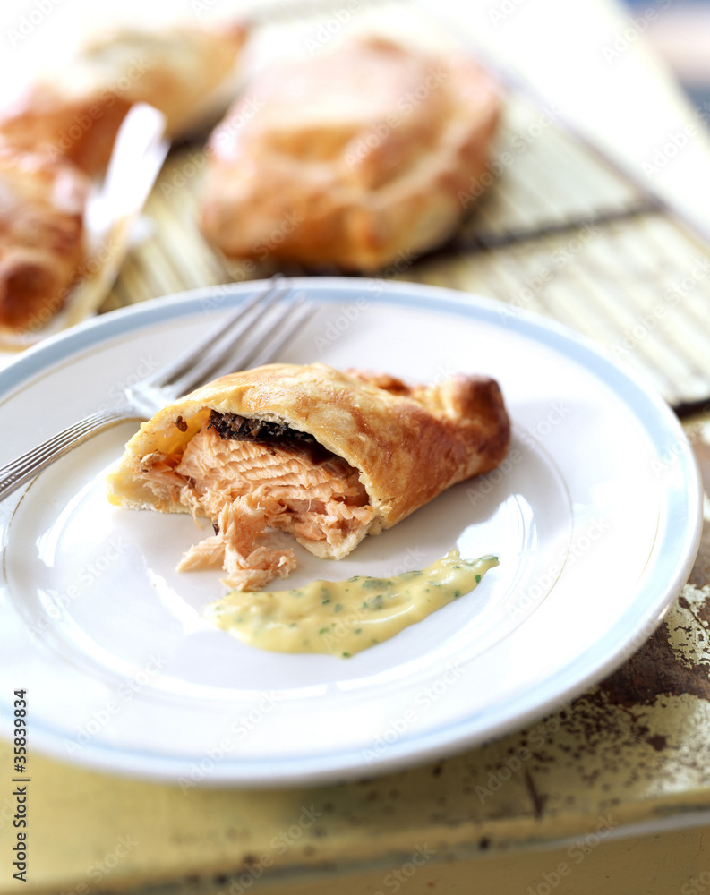 Filet de saumon en croûte au sel de Guérande beurre Nantais Filet de saumon en croûte au sel de Guérande beurre Nantais
