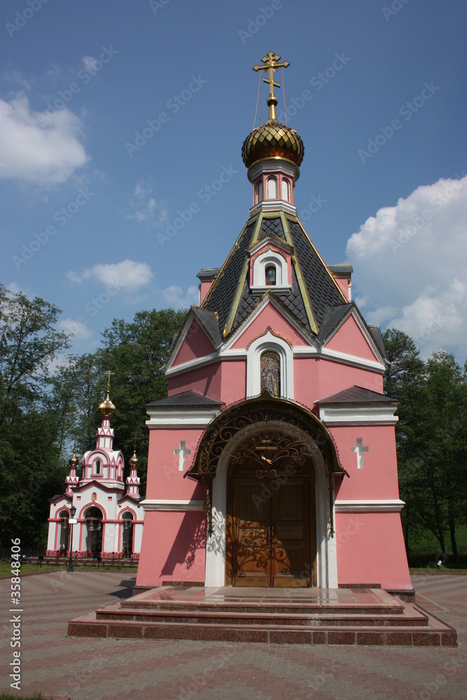 Φωτογραφία Russia. The Church of David of Serpukhov and the belfry.