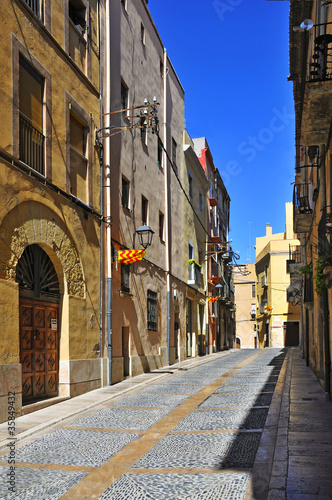 Fototapeta Naklejka Na Ścianę i Meble -  old town of Tarragona, Spain