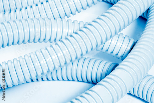 Fotografía blue plastic curvilinear hoses
