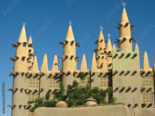 Mud brick mosque in Saba (Mali).