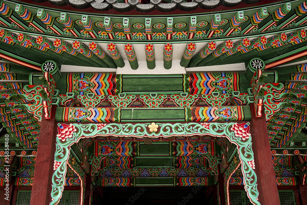 Naklejka premium temple painting detail seoul south korea asia