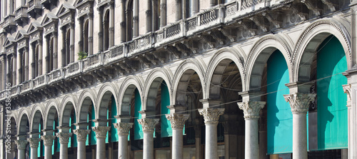 I portici di Corso V. Emanuele II (Milano) photo