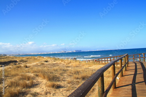 playas de Urbanova y los Arenales del Sol Alicante