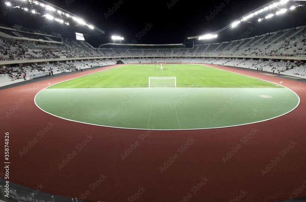 Obraz premium stadion piłkarski w nocy