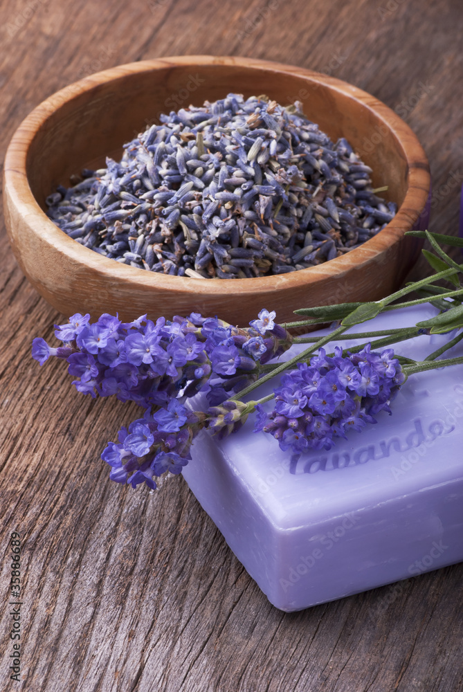 fiori di lavanda con sapone fiori di lavanda con sapone