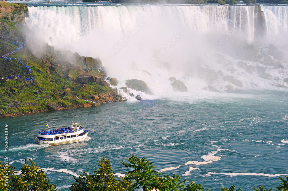 Fototapeta premium View over Niagara Falls