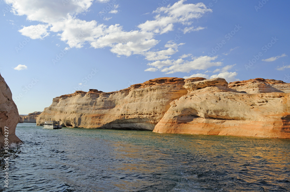 Lake Powell between Arizona and Utah USA