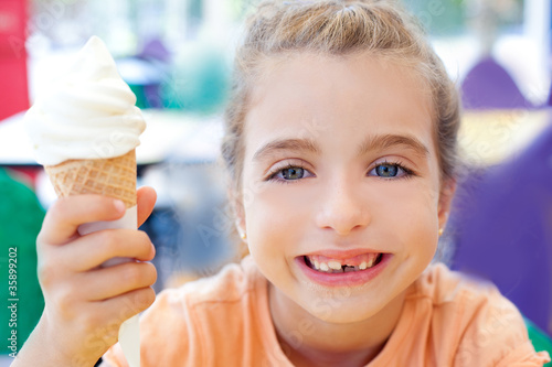 children girl happy with cone icecream