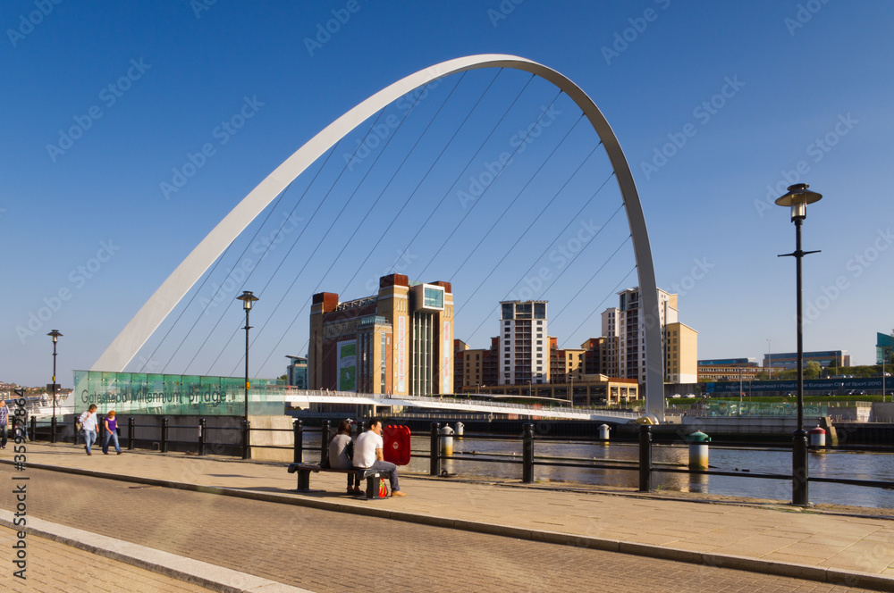 Fototapeta premium Gateshead Millennium Bridge arch