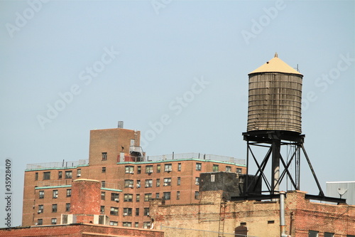 cisterna di acqua sui tetti di Manhattan