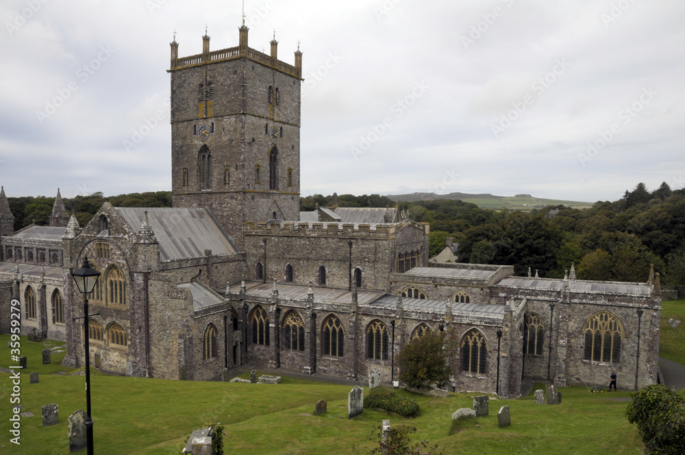 Fototapeta premium Saint Davids Cathedral in Pembrokeshire, South Wales