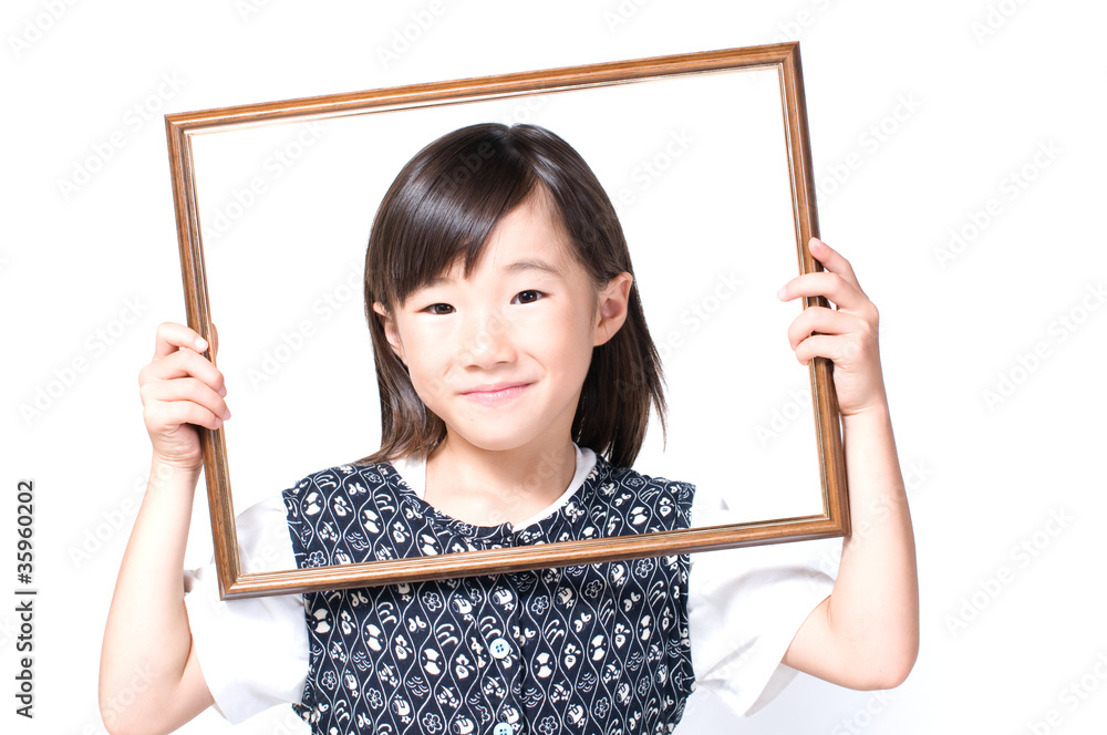 額の中の女の子 額の中の女の子