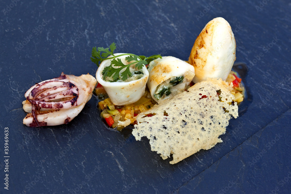 Encornets, petits légumes, cuisine, gastronomie Encornets, petits légumes, cuisine, gastronomie
