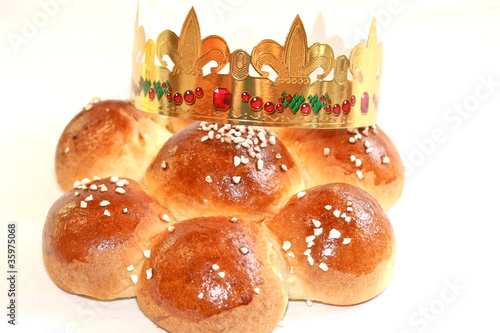 Dreikönigskuchen mit Krone