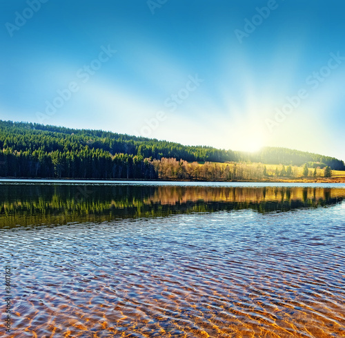 Fototapeta Naklejka Na Ścianę i Meble -  morning sunrise and lake