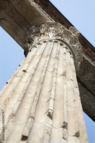 Photography Milan - rome column by San Lorenzo church