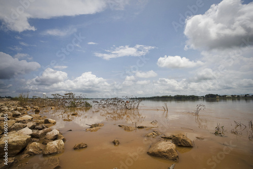 fiume mekong in laos photo