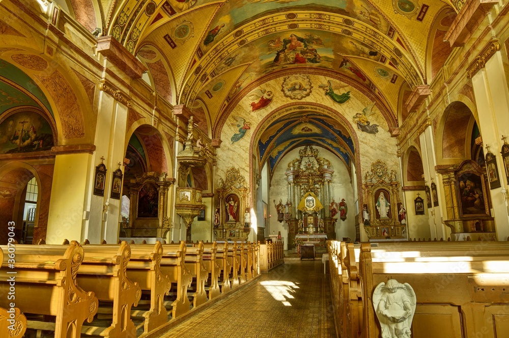 Zlaté Hory - farní kostel Nanebevzetí Panny Marie.