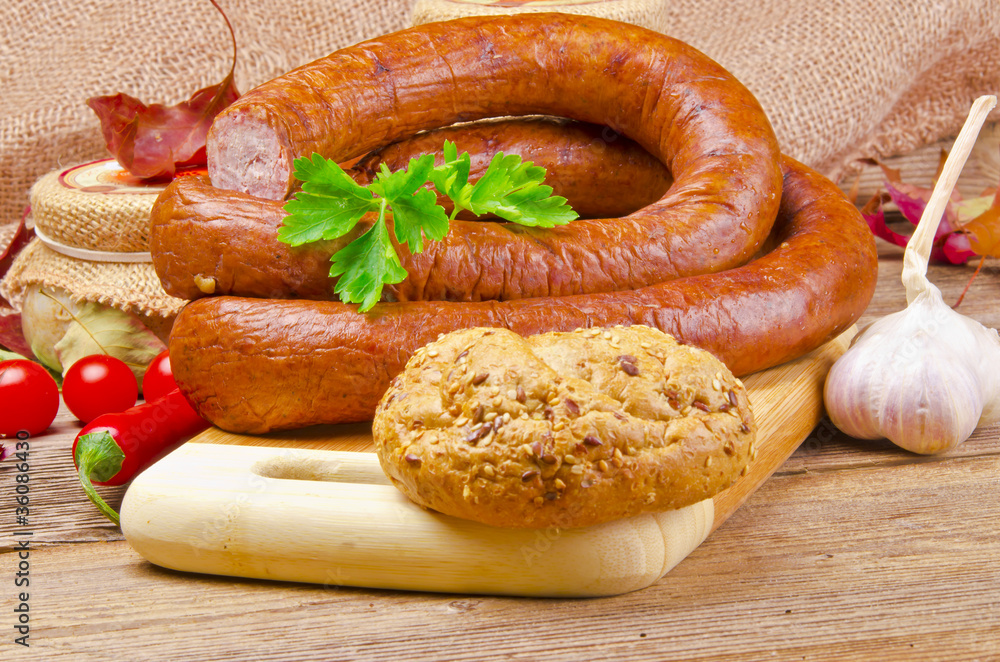 Hausgemachte polnische Wurst (Swojska) Hausgemachte polnische Wurst (Swojska)