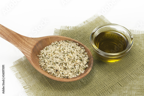 hemp seeds and hemp oil