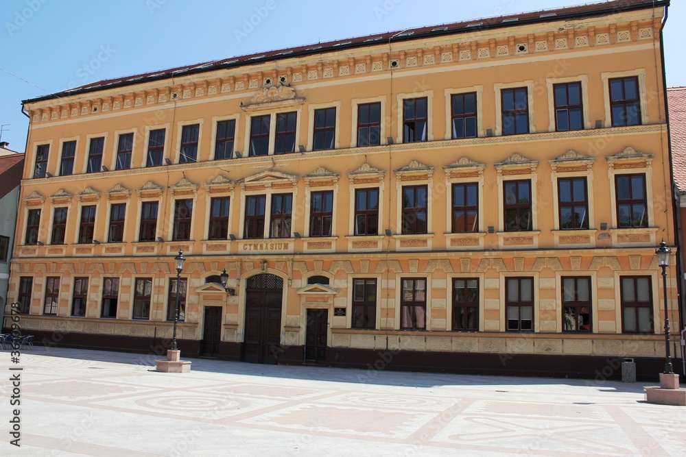 Obraz premium Gymnasium in Vinkovci (kroatien)