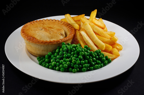 Pie and chips with peas.