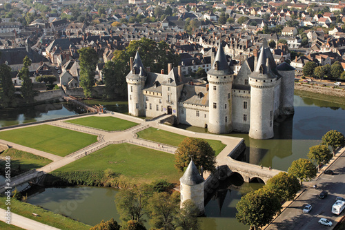 Château de Sully-sur-Loire vu du ciel (45) photo