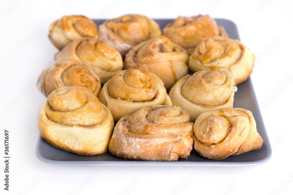 cinnamon buns cinnamon buns