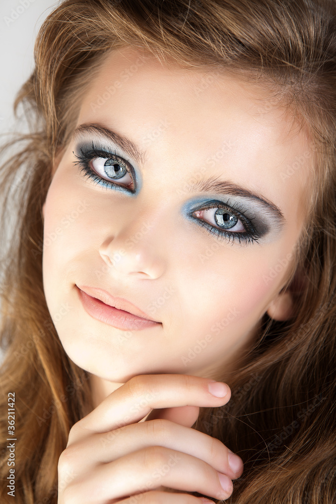 Obraz premium Beautiful young woman studio shot portrait.