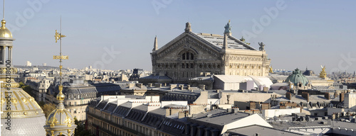 Opera Garnier vu depuis les toits de Paris - France photo