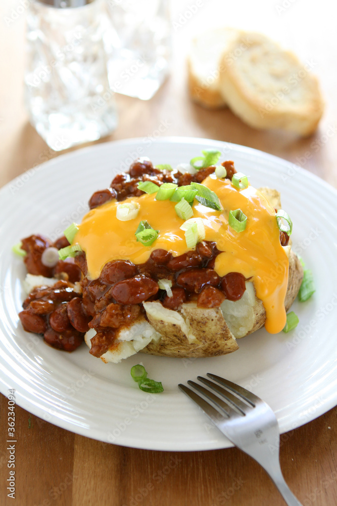 Baked Potato with Chili