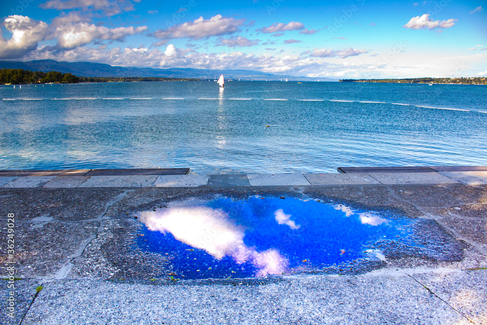 Nuvole sul lago Lemano