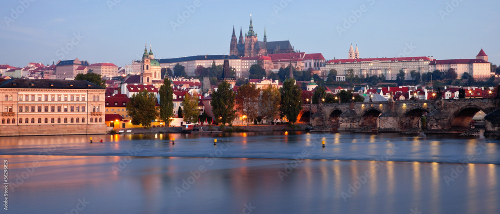 Fototapeta premium Sunrise in Prague