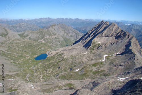 Le lac Foréant et la Crête de la Taillante, dans le Quayras photo