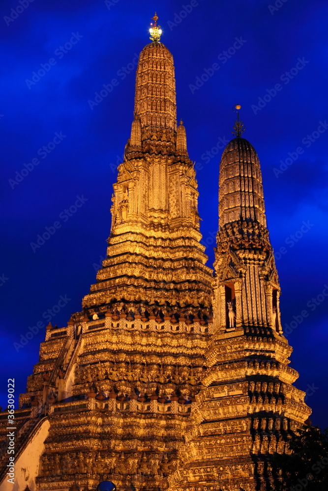 Fototapeta premium ワット アルン