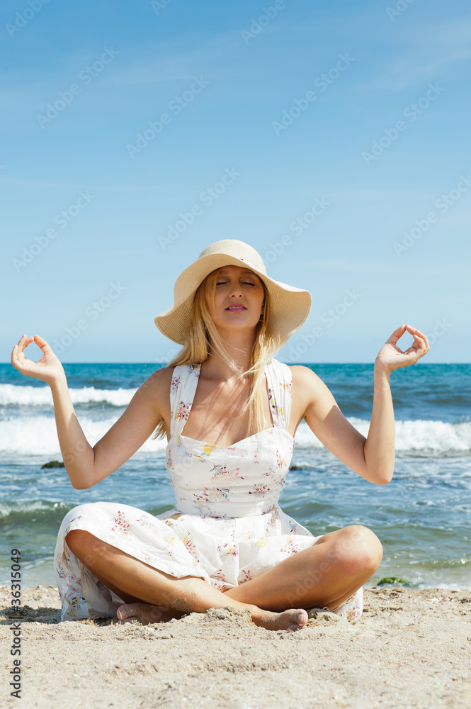 Portrait of young womanwearing summer hat and sophistical elegan Portrait of young womanwearing summer hat and sophistical elegan